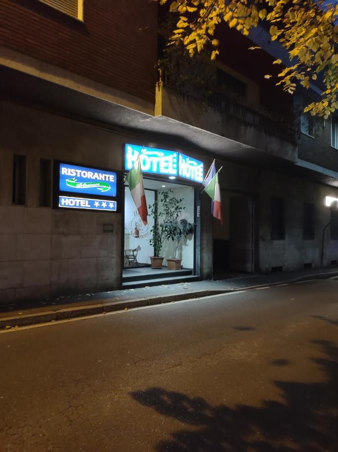 Hotel Marinoni Lomazzo Eksteriør bilde
