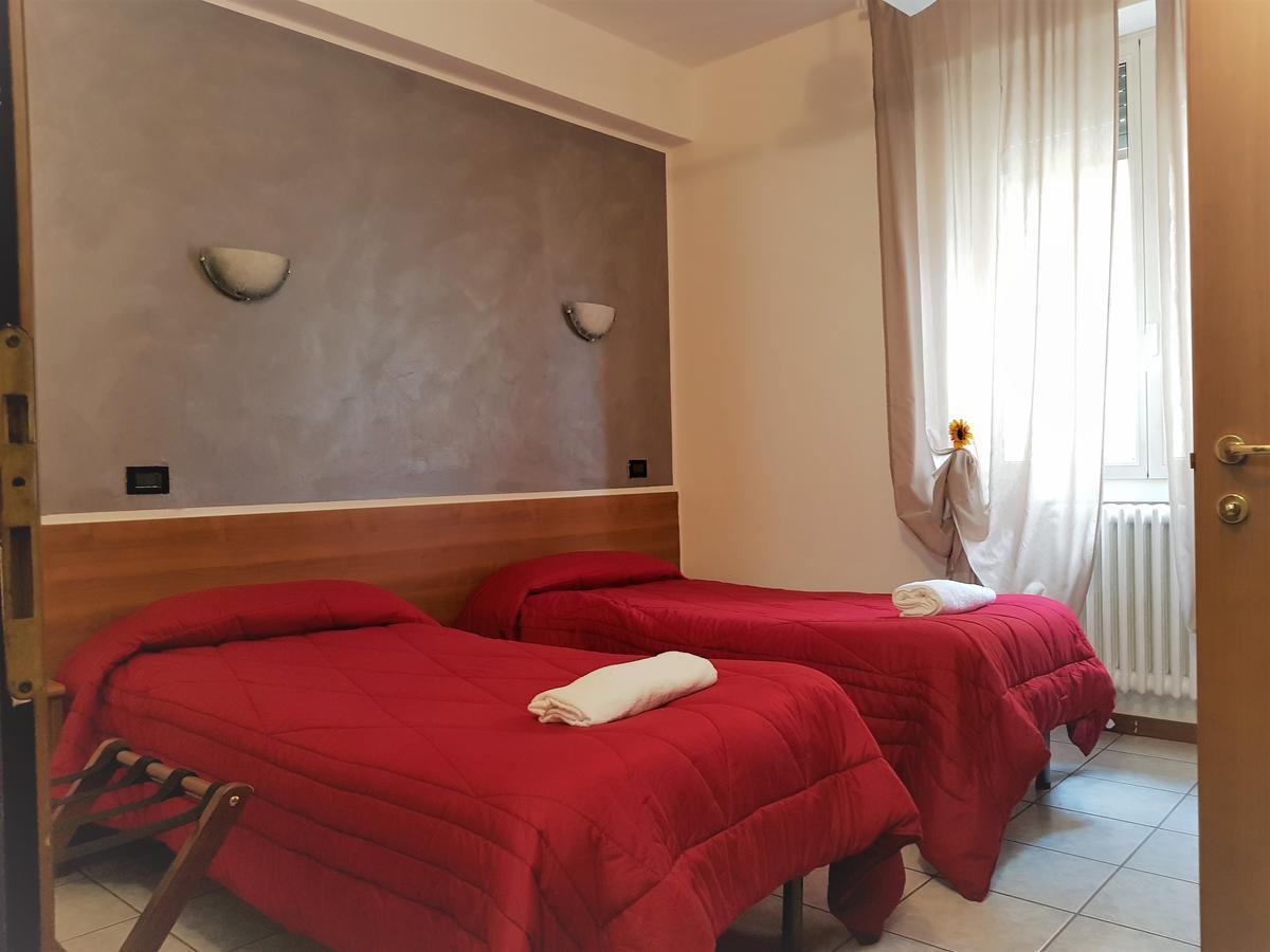Hotel Marinoni Lomazzo Eksteriør bilde