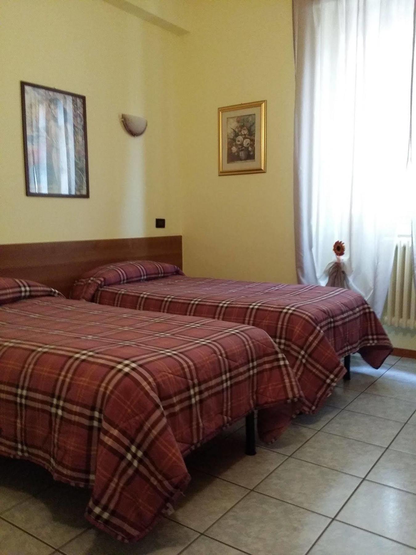 Hotel Marinoni Lomazzo Eksteriør bilde