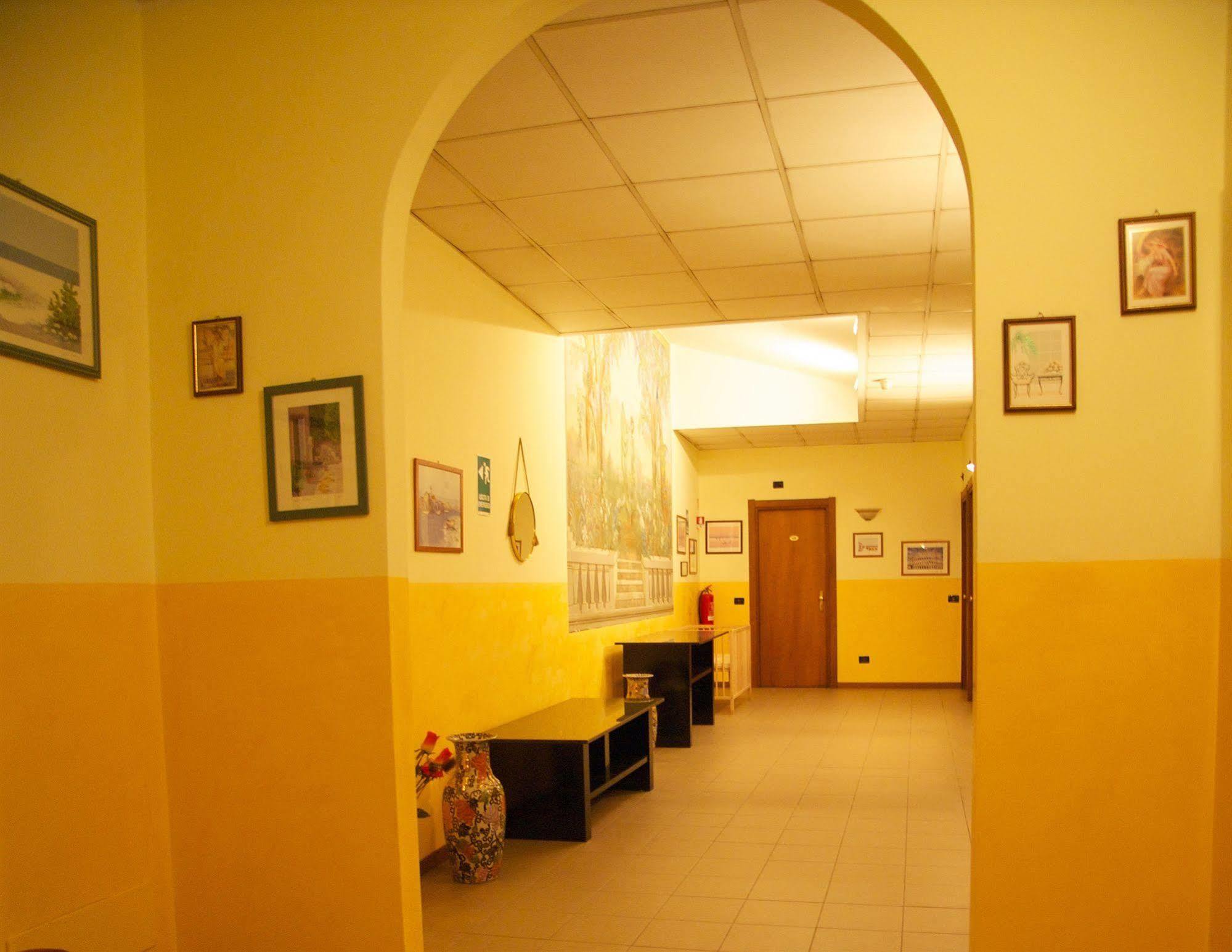 Hotel Marinoni Lomazzo Eksteriør bilde